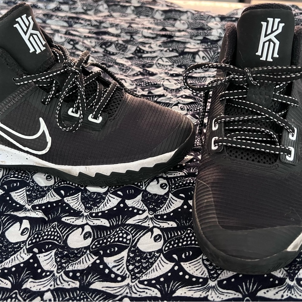 Nike Kids Black Basketball Shoes
